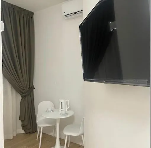Apartment Cola Di Rienzo 243 Relais-a *